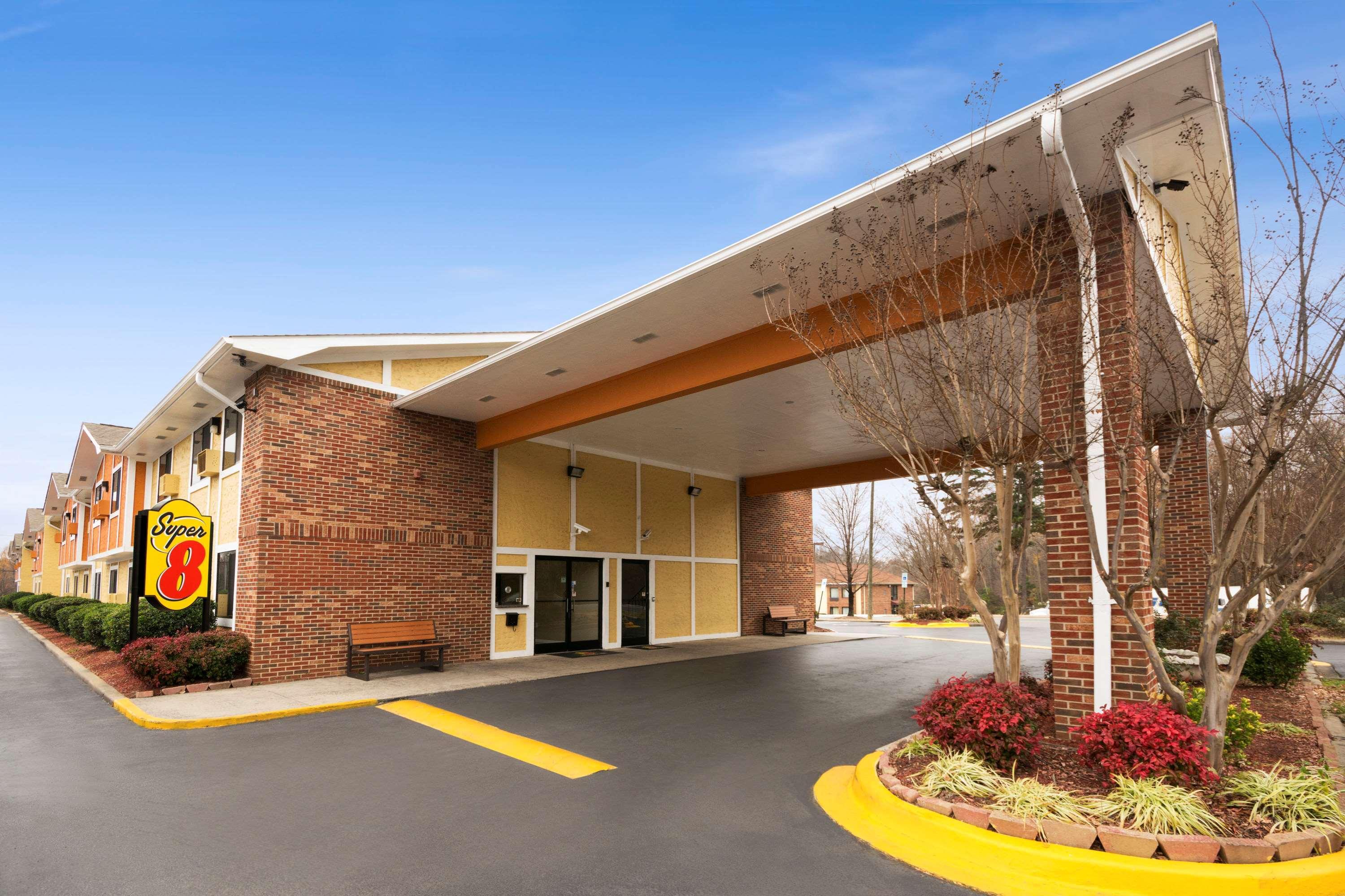Super 8 By Wyndham Charlotte University מראה חיצוני תמונה