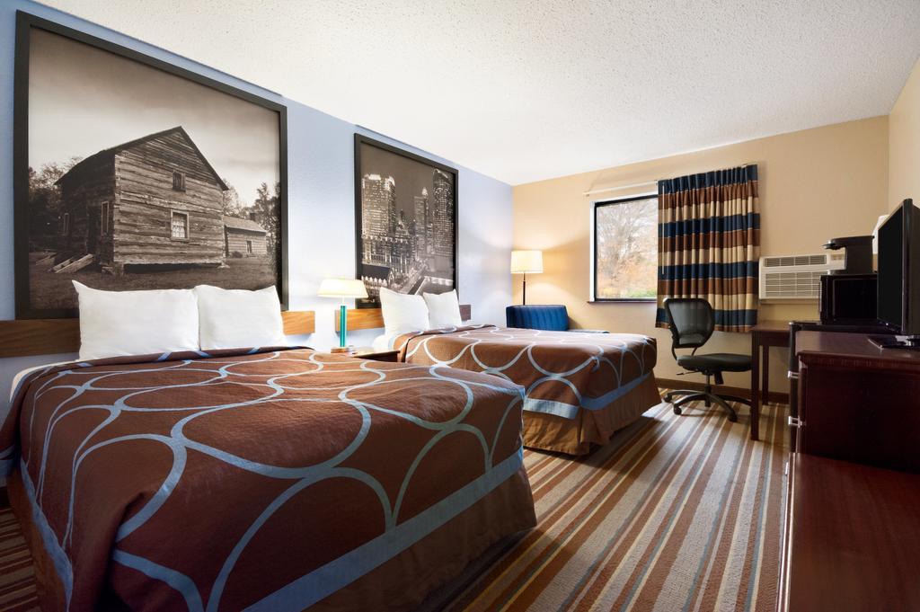 Super 8 By Wyndham Charlotte University חדר תמונה