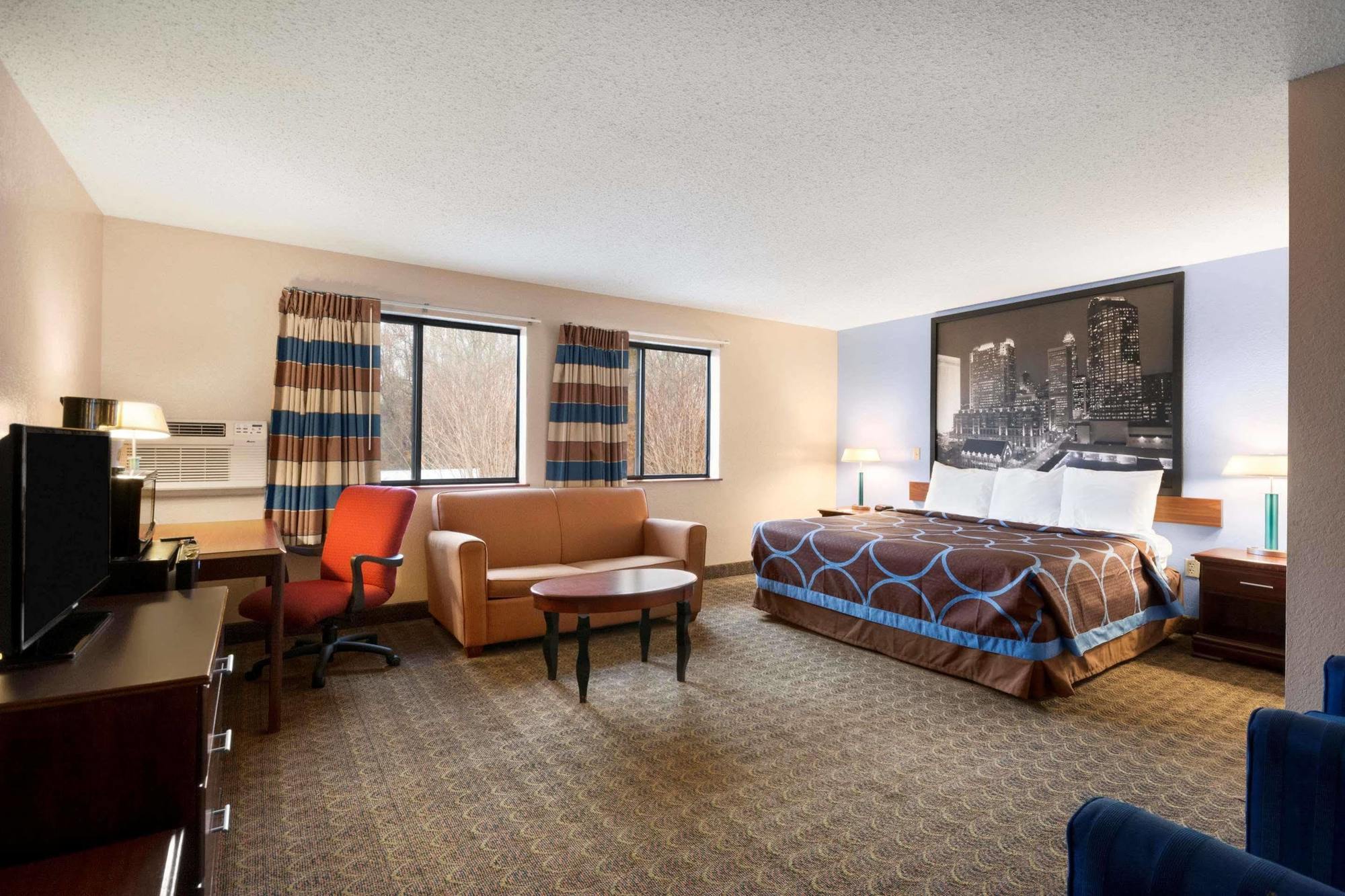 Super 8 By Wyndham Charlotte University מראה חיצוני תמונה